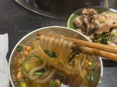 苕粉-鸿顺老铁锅美蛙鱼府(解放碑店)