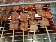 -哈尔滨小酒馆·鲜肉现穿自助烧烤(康新花园店)