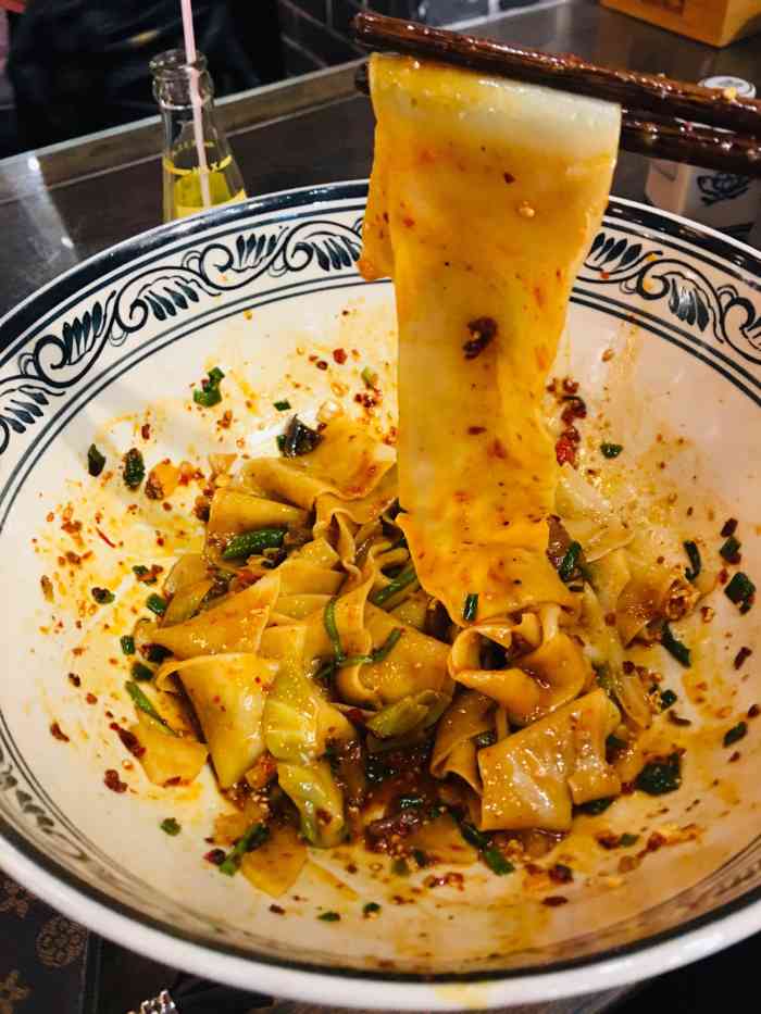 弓家大队老碗面-"第一次来西安旅游 有好多面的选择种类酒.