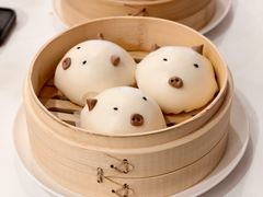 猪仔流沙包-白天鹅宾馆-宏图府餐厅