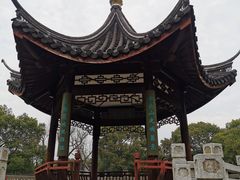 -汇龙潭