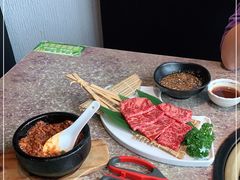 -炼火烤肉店