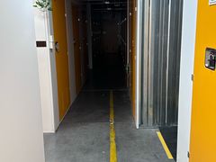 -安东易迷你自助仓储寄存仓库(顾戴路店)