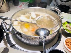 -左庭右院鲜牛肉火锅(浦江欢乐颂店)