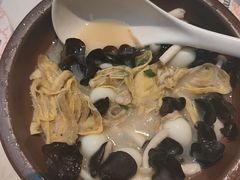 -阿瓦山寨·湘菜现炒·剁椒鱼头王(咸阳总店)