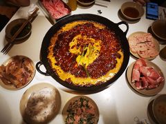 -岗上渣渣老火锅(两路口店)