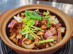 -胡须佬鸡煲四季火锅店(石厦西村直营店)