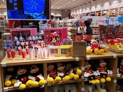 -名创优品(广东省广州琶洲保利广场店)