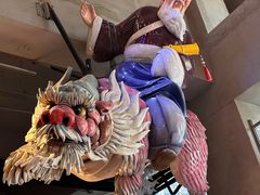 -瑞虹新天地月亮湾