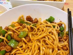 黑胡椒牛肉炒面-锅儿挑面馆