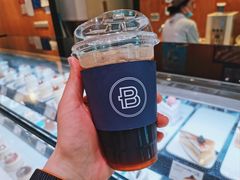 -巴黎贝甜(大宁国际商业广场店)