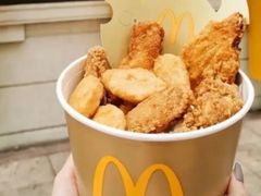 麦麦炸鸡桶-麦当劳(盐城世纪大道得来速店)