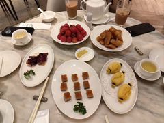 -香港百合居(LCM置汇旭辉广场店)