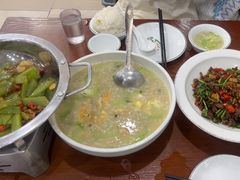 -湖南人家湘菜馆(镇江路店)