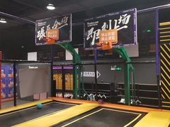 -Tenker Club弹刻极限主题公园 · 蹦床 · 团建 · 生日派对(大关店)