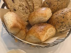 -马克西姆俄罗斯餐厅(通亚街店)