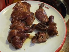 -老鼎万春卤菜(五代传承创始老店)