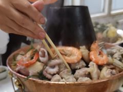 -一口猪海鲜浑锅·东北家常菜