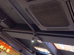 -鸣记脆皮烤鱼·海鲜烤鱼(三八广场店)