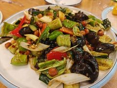 -鑫顺园小骨头羊杂馆(塔湾店)