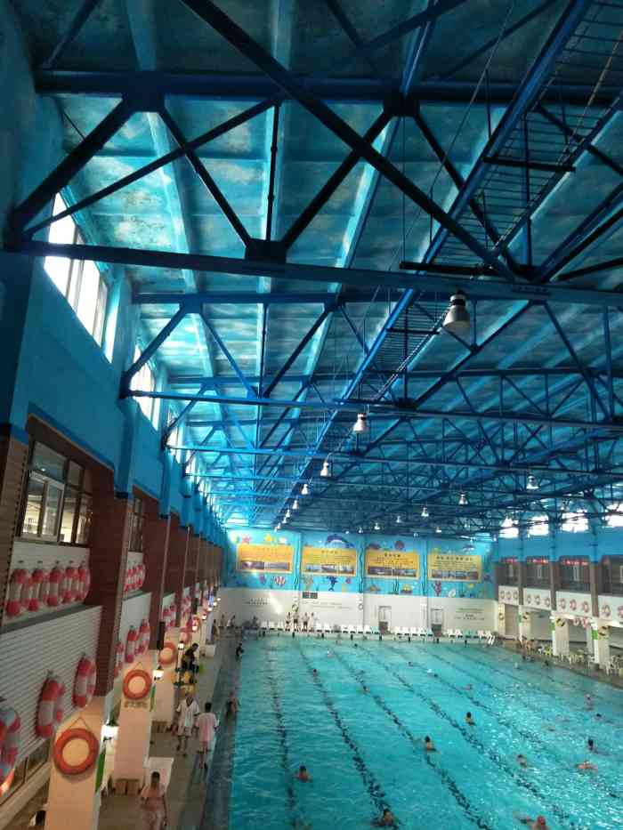 彦年海水游泳馆(滨海西路分馆)
