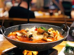 -老滇山寨•云南特色菜•地方菜•民族风情歌舞表演(金碧店)