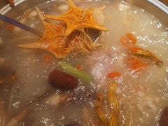 -千岛蚝高压锅生蚝·人参火锅(白云万达店)