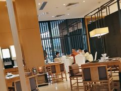 -鱼鲜饭香·招牌汽锅剁椒鱼头王