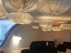 -涨巢·潮玩水疗局