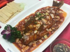 红烧武昌鱼-田园小观园(武大店)