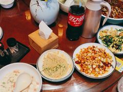 -东来菜馆•手抓海鲜家常菜•海鲜锅贴(鸽子窝店)