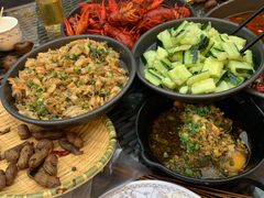 -去吃小龙虾·江湖菜·烧烤(南滨路店)
