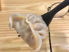 冬阴功水煎饺-肥安娜·小吃·饮品