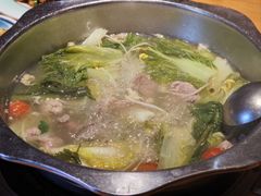 -苗阿哥酸汤牛肉火锅(体育场店)
