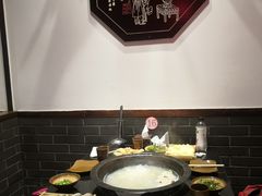 -宽板凳老灶火锅(南礼士路店)