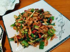 -梁姐啤酒鱼(兴坪古镇店)