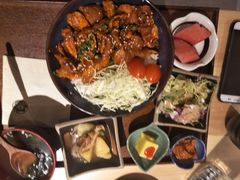 -本格丼·炭火烤肉饭(大悦路成都大悦城店)