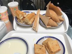 -正南齐北·老街糯米团(洪崖洞店)