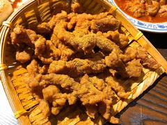 -爆炸头阿姨小四川正宗川味小吃(无任何分店)