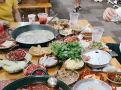 -赵美丽·重庆社区火锅·直营店(火车东站·中豪国际店)