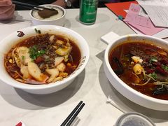 -渝是乎酸菜鱼·川渝小炒(新世界百货望京店)