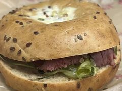 帕斯雀牛肉贝果-Tims天好咖啡(莘庄龙之梦店)