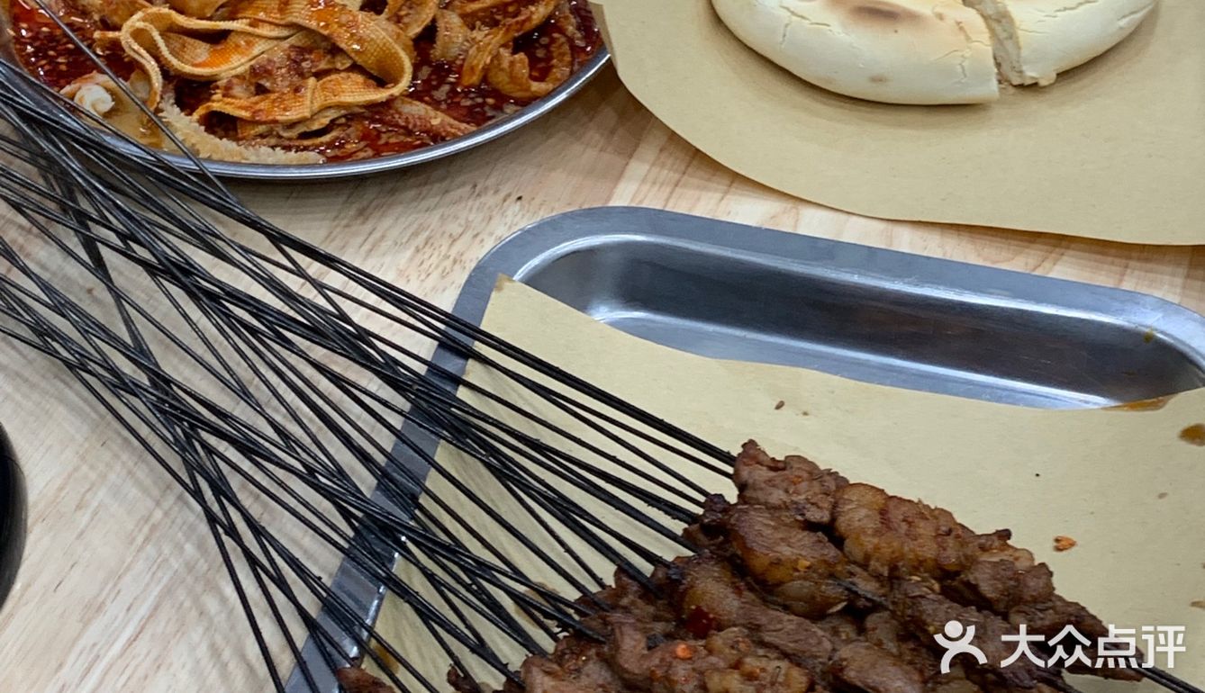 1.2r一串的烤肉哪里找