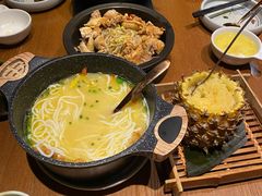 -云海肴·汽锅鸡·云南菜(天山百盛优客店)