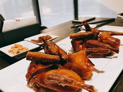 红烧乳鸽-杭州JW万豪酒店-万豪中餐厅