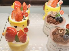 -花花卷卷·鲜食蛋糕(泉屋店)