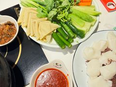 蘸酱菜-英子补身汤(海兰路店)
