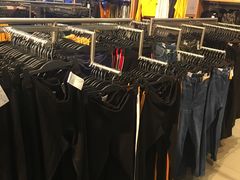 -H&M(鹏欣水游城店)