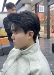 -米可造型烫发染发
