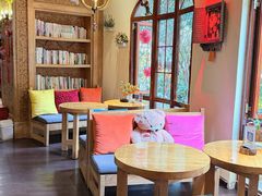 -月亮眼花园餐厅书吧酒吧